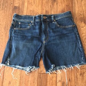 Mother the dropout short wash flowers from storm